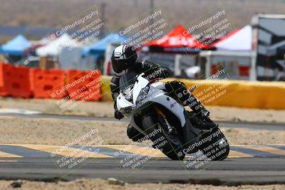 media/Apr-09-2022-SoCal Trackdays (Sat) [[c9e19a26ab]]/Turn 2 (1140am)/